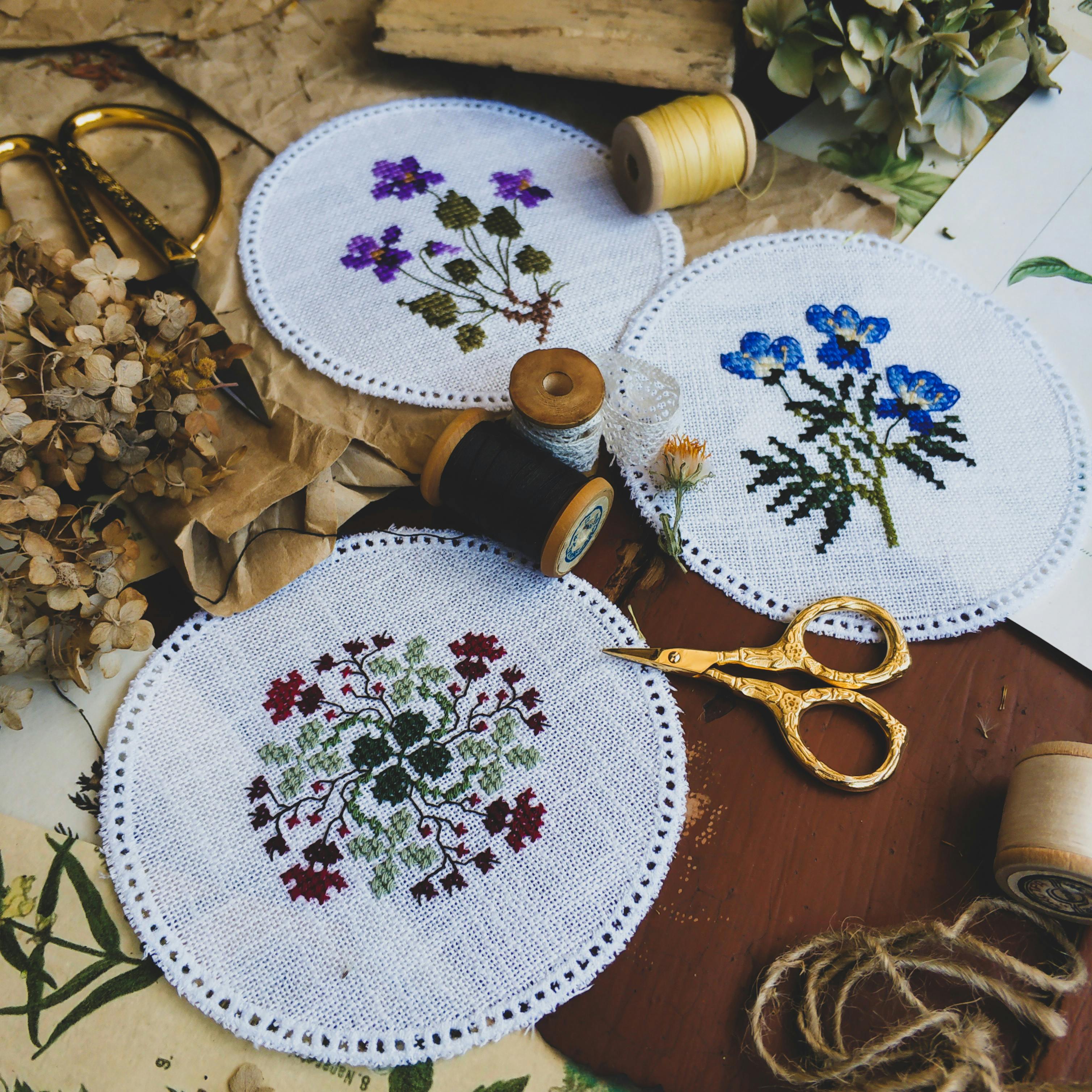 Atelier de broderie au point de croix